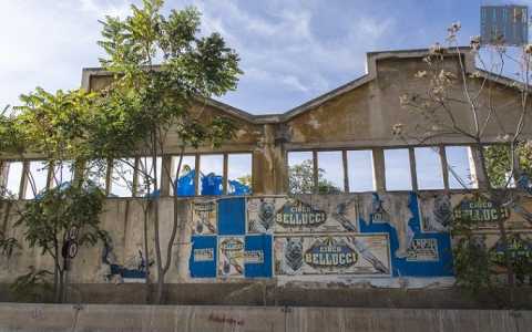 Fabbriche in disuso, antiche case disabitate, silenzio:  la spettrale Bari della Fibronit